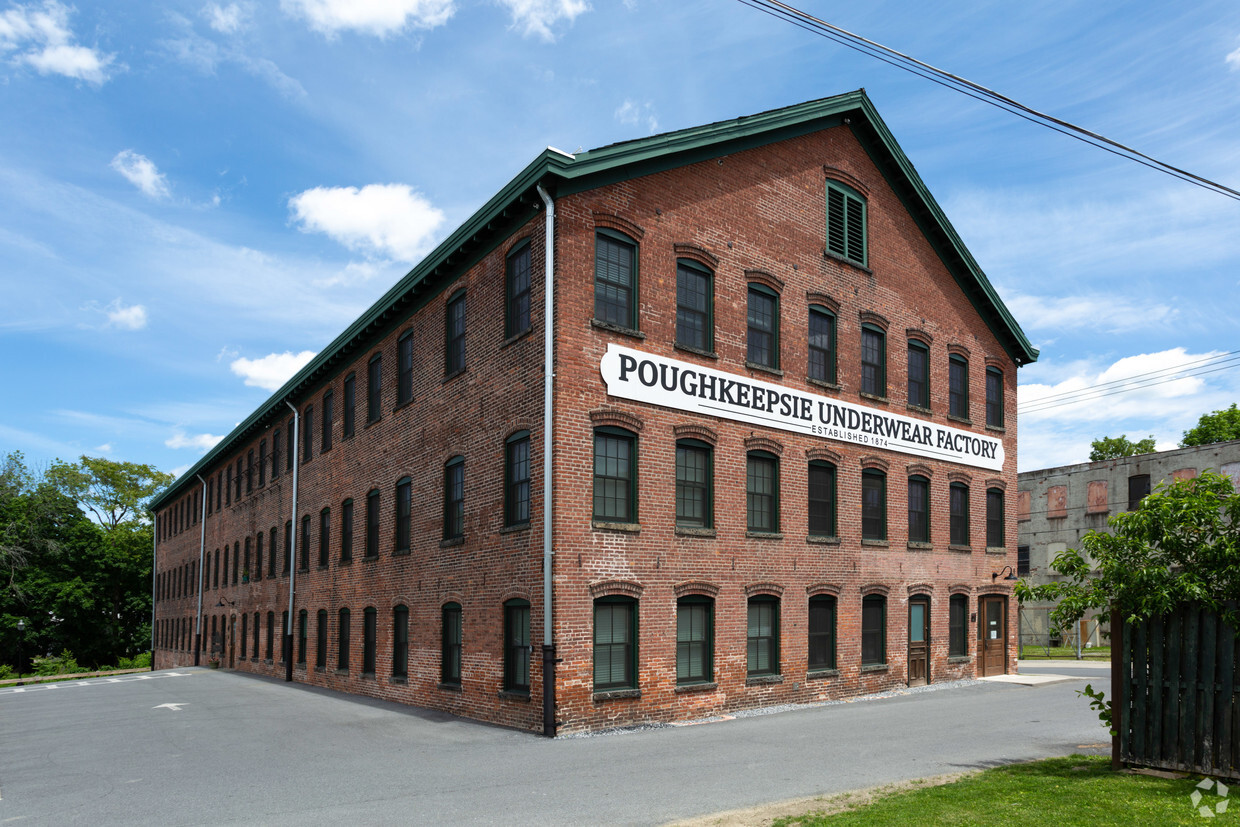 Foto principal - The Poughkeepsie Underwear Factory Apartments