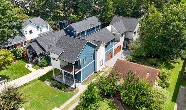 Building Photo - 205 Whitefoord Ave NE
