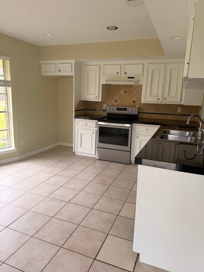 Foto del edificio - 15915 Indian Springs Trail