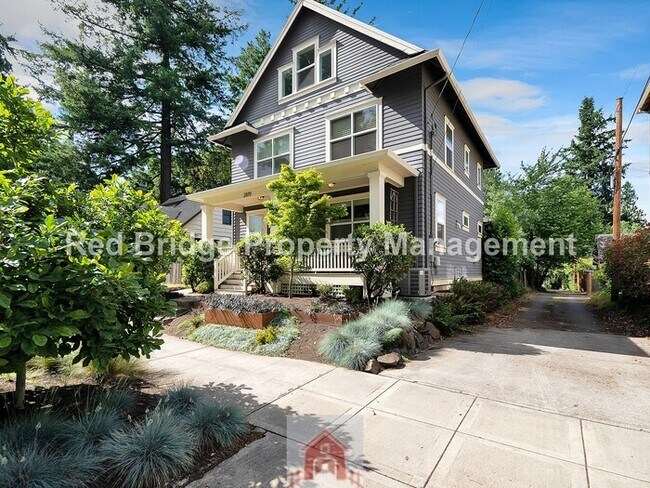 Foto del edificio - 2819 NE Jarrett St