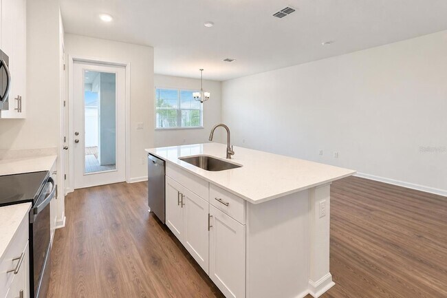 Foto del edificio - 17736 Porter Rd