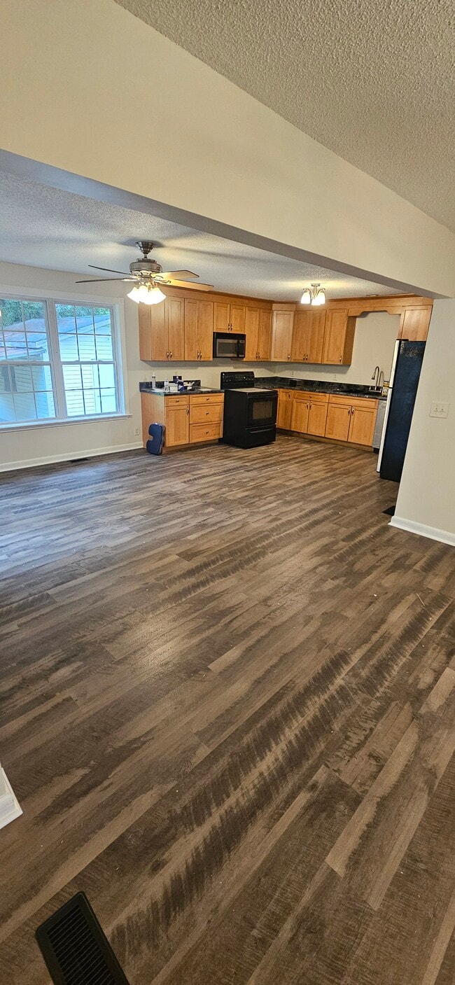 Foto del edificio - 384 Town Creek Rd NE