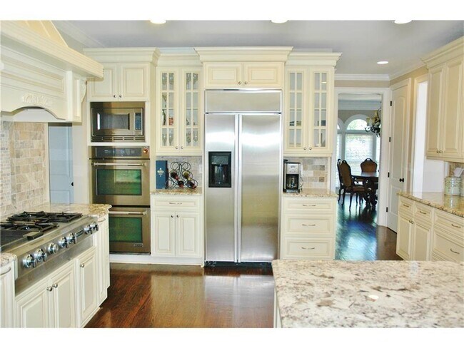 Foto del edificio - 9830 Autry Falls Dr