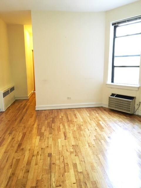 Primary Photo - 1616 2nd Ave