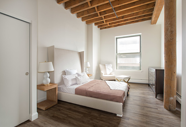 Del piso al techo - SilverBrick Lofts