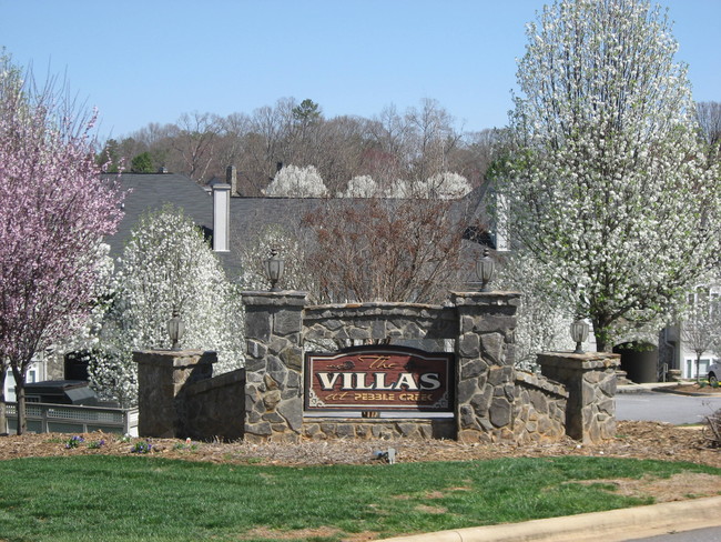 Building Photo - The Villas at Pebble Creek