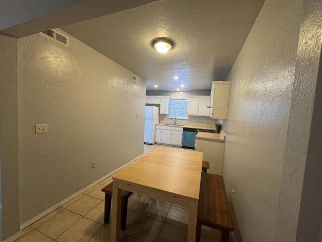 Foto del edificio - 8199 NW 23rd St