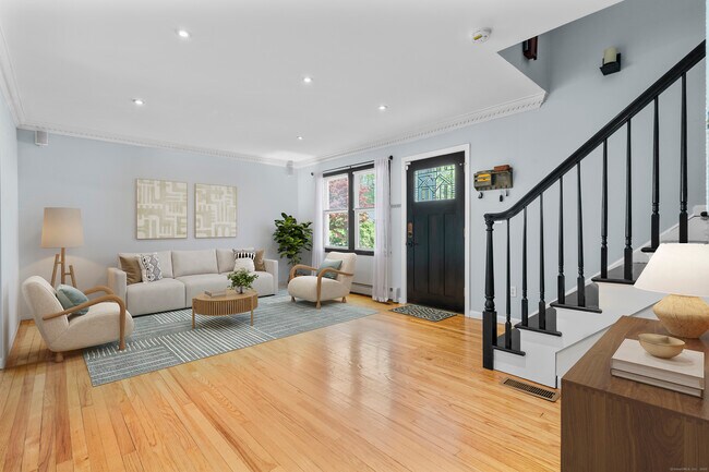 Foto del edificio - 14 Meadowpark Ave N
