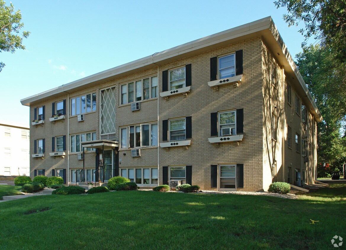 Foto del edificio - 1807 Stillwater Ave