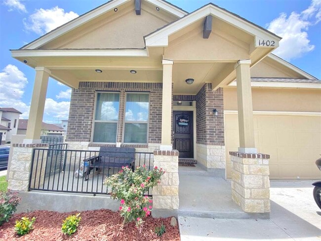 Foto del edificio - 1402 Orto Dr.