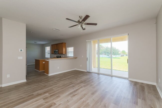 Building Photo - 12204 Citrus Leaf Dr