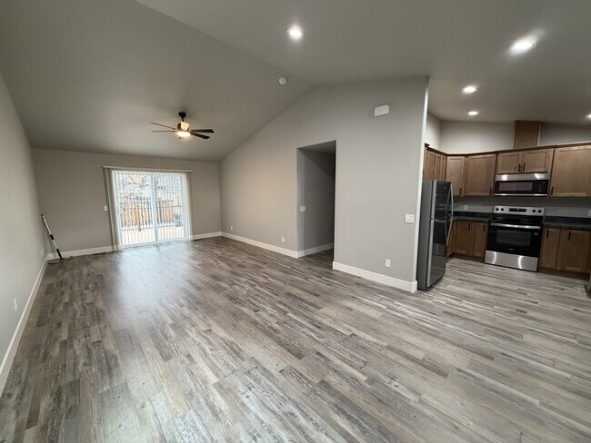 Foto del edificio - 1331 Lynn Ave