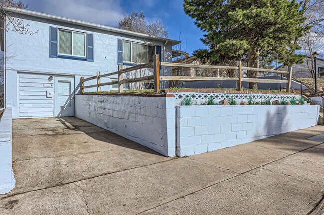 Building Photo - 3740 S Delaware St