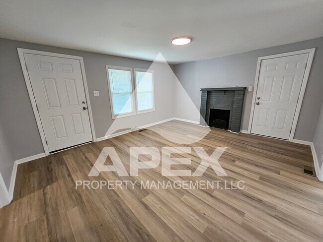 Foto del edificio - Renovated Craftsman Style 2 Bd 1- Ba Single Family Home with off street parking mins from Downtown!