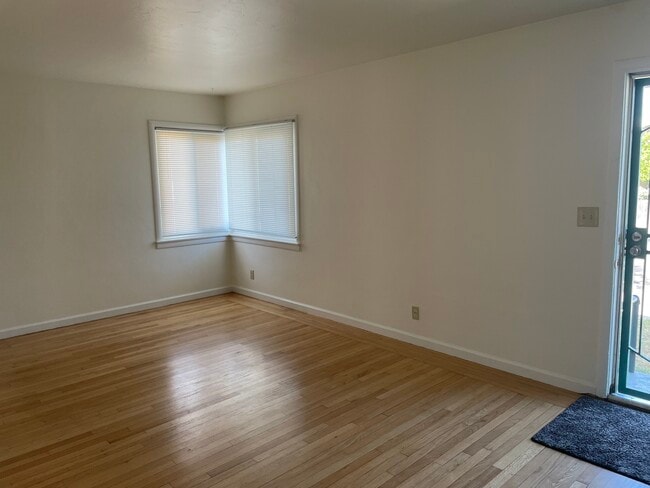 Living Room - 3731 46th St