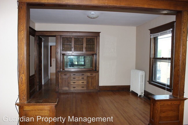 Foto del edificio - 1408 W 28th St