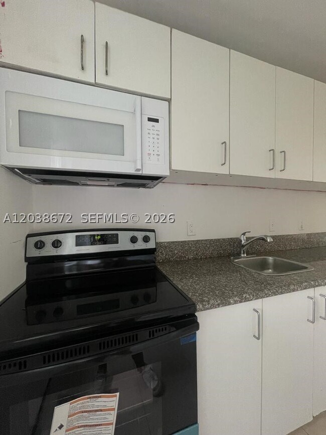 Foto del edificio - 4729 NW 15th Ave