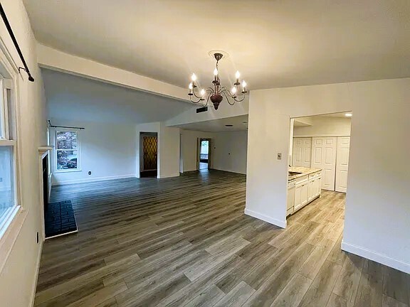 Foto del edificio - 2526 Trossock Ln
