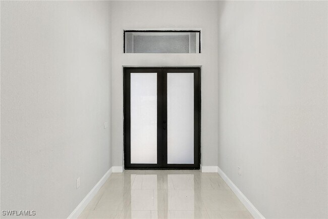Building Photo - 2716 Diplomat Pkwy W