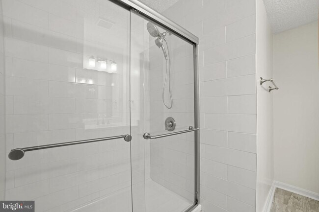 Foto del edificio - 6031B Curtier Dr
