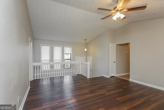 Foto del edificio - 5710 Deerfield Pl