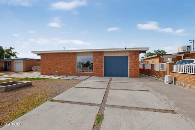 Foto del edificio - 5108 Yvette Ave