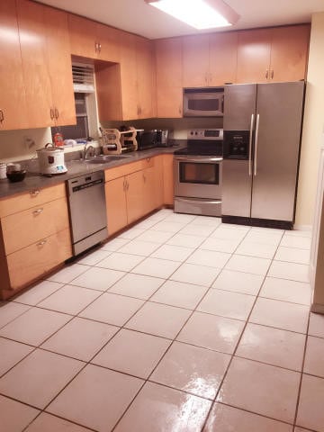 Building Photo - 9219 Banquet Way