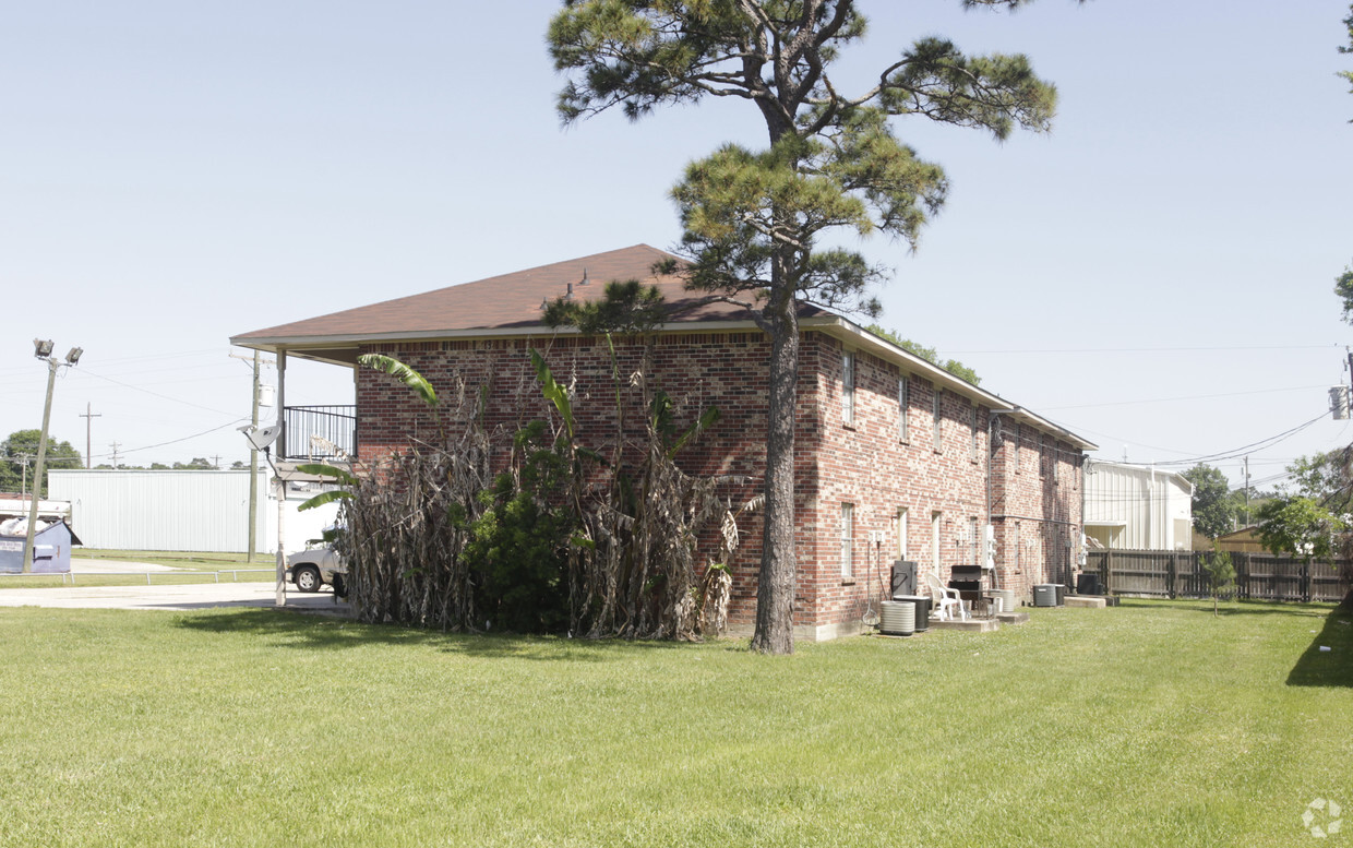 Building Photo - 8041 Cecil Drive