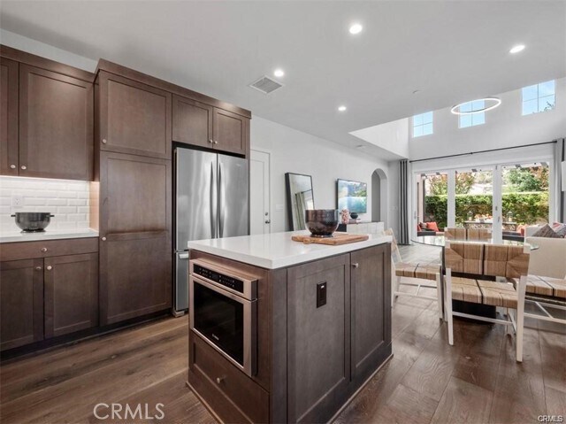 Foto del edificio - 116 Falcon Rdg