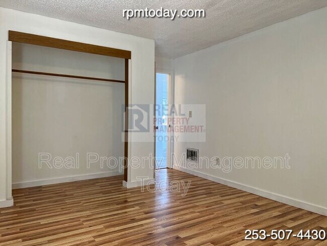 Foto del edificio - 2021 E 72nd St