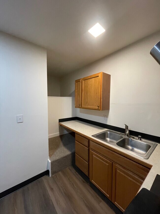 12107 Horseshoe Dr Unit 4, Eagle River, AK 99577 12107 Horseshoe Dr