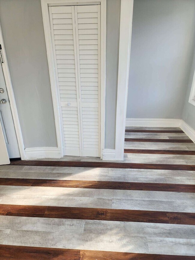 Foto del edificio - 30 Schuyler Ter