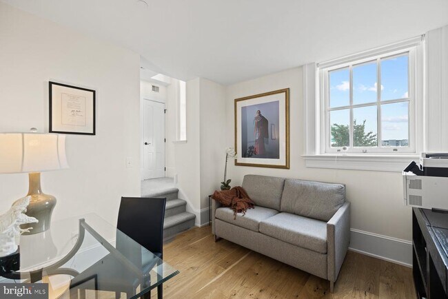 Foto del edificio - 725 5th St SE