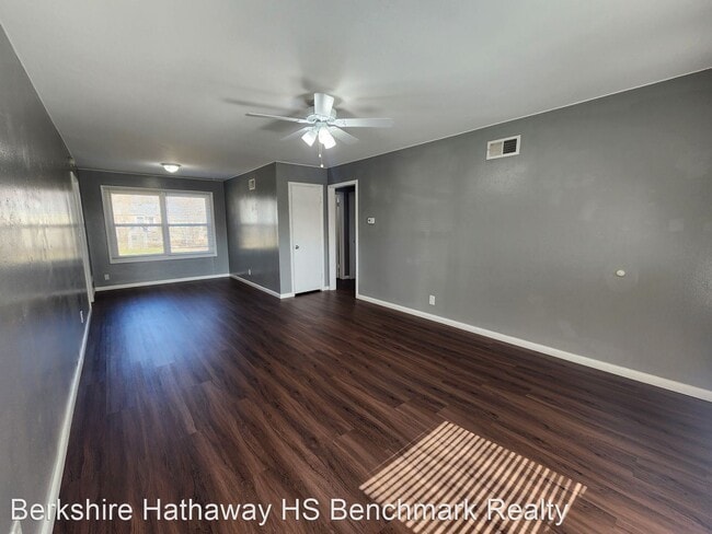 Building Photo - 3 br, 1 bath House - 1214 Rose Dr