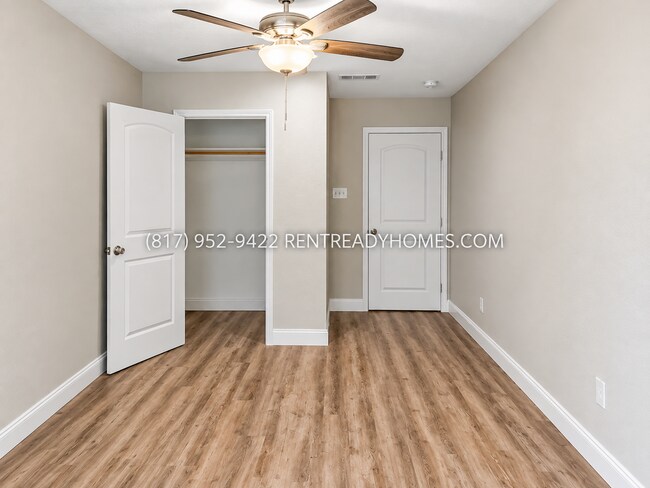 Building Photo - 104 Bryan Dr