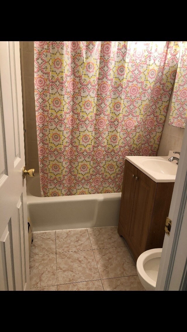 Building Photo - 1961 E 28th St