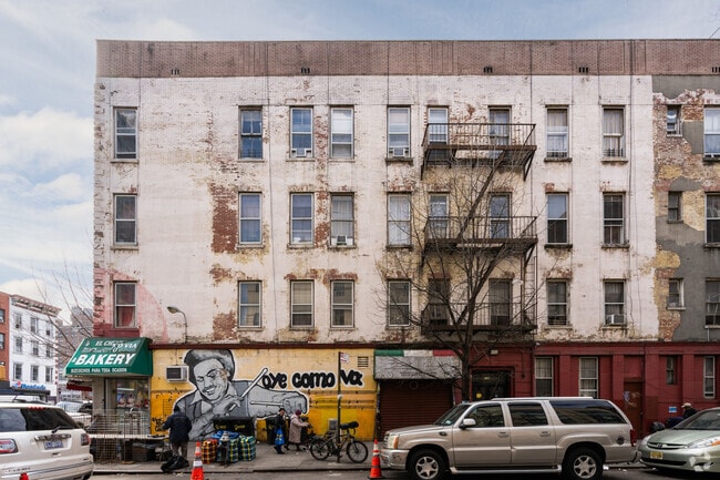 Building Photo - 2000-2002 3rd Ave