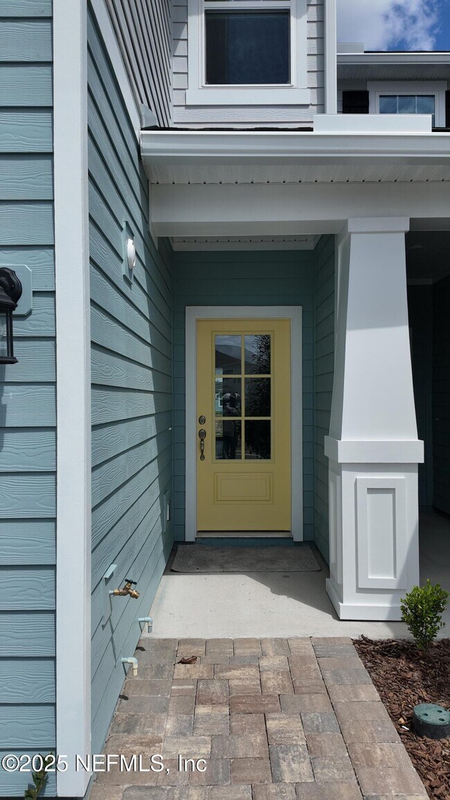 Building Photo - 257 Silver Myrtle Ct