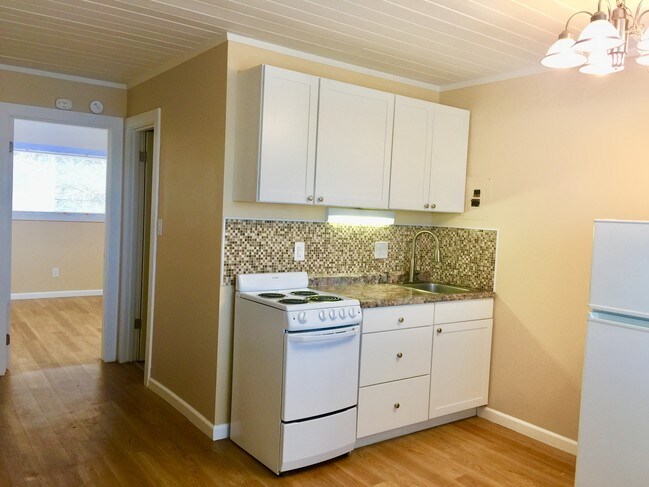 newly renovated unit - 15305 Hwy 99