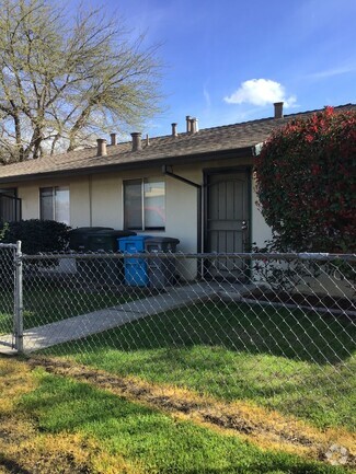 Building Photo - 7878-7884 S Butte Rd