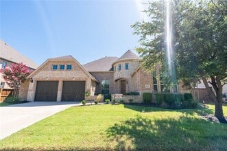 Building Photo - 7636 Yearling Dr