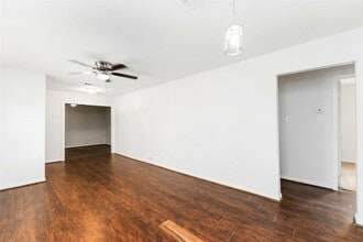 Building Photo - 3122 Sunnydale Dr