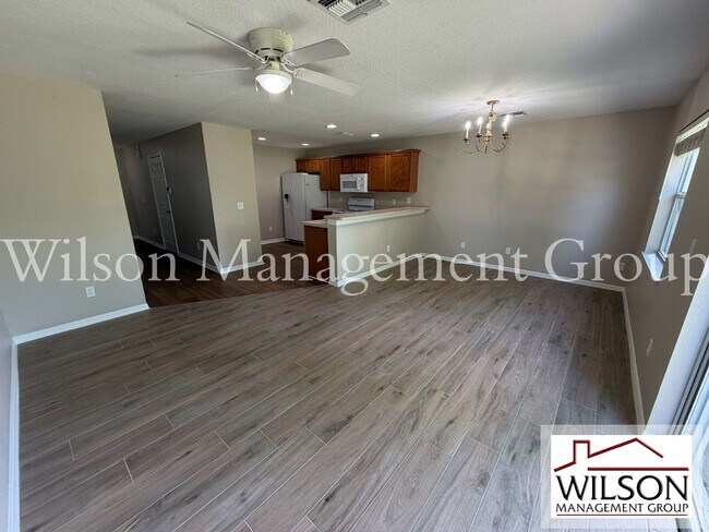 Foto del edificio - 12664 Somerset Oaks St