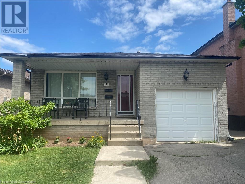 Photo principale - 7 Regis Ct