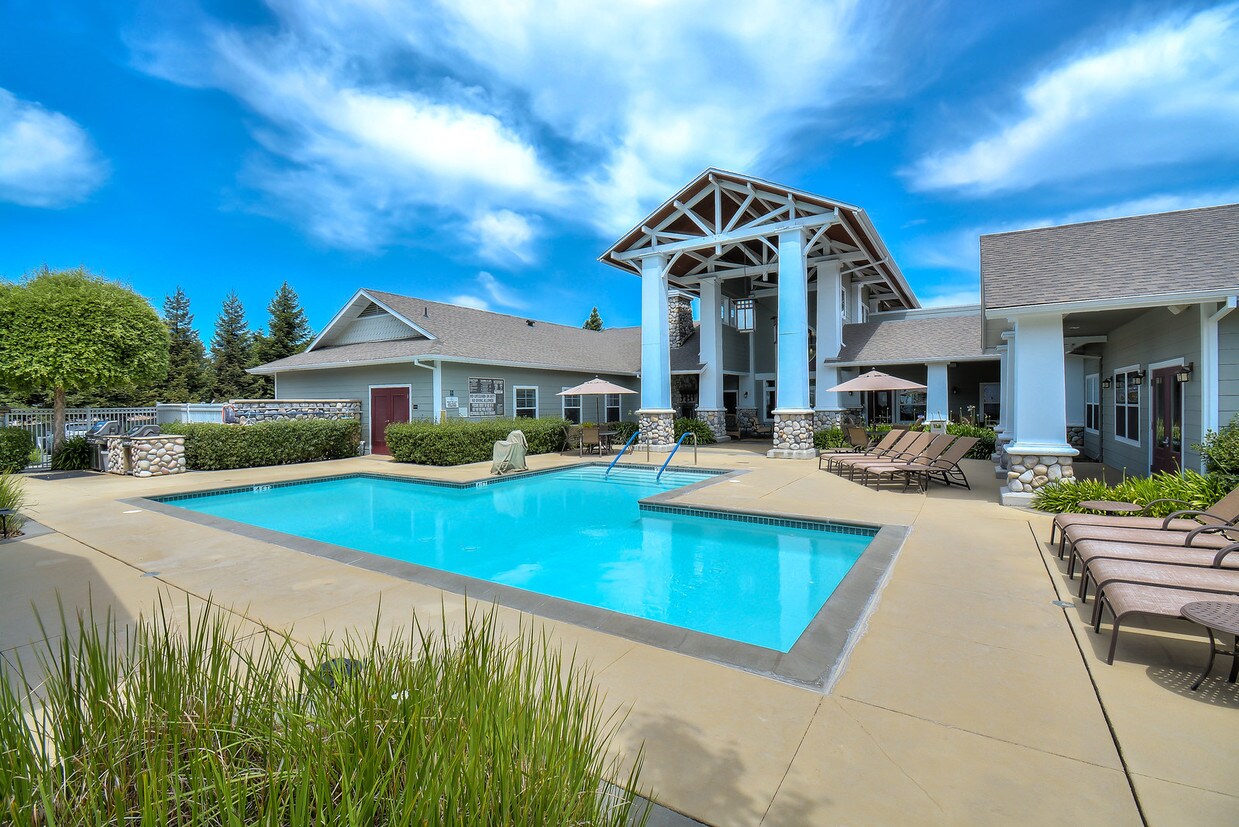 Oak View of Sonoma Hills Apartments Rohnert Park, CA
