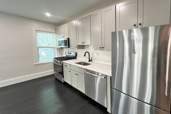 Primary Photo - 38 Calvin St