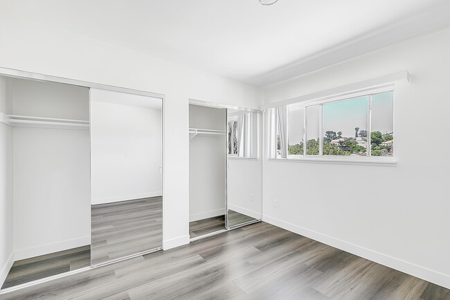 Foto del edificio - 2736 Pomeroy Ave