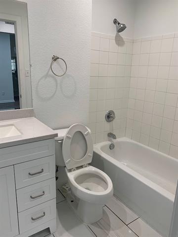 Building Photo - 6700 Black Wing Dr