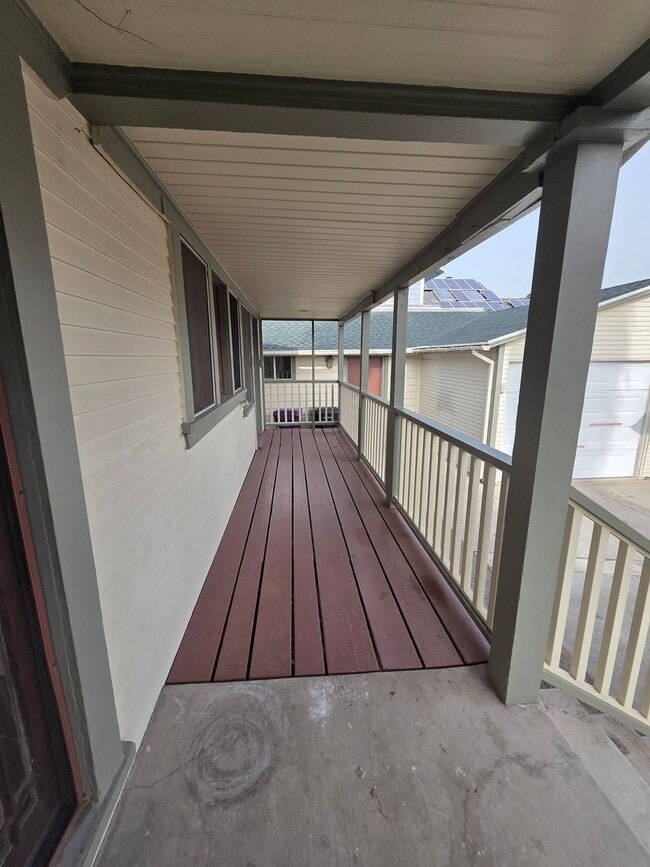 Building Photo - 821 Raymond Ave