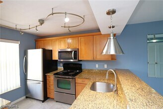 Building Photo - 1305 Mainsail Dr